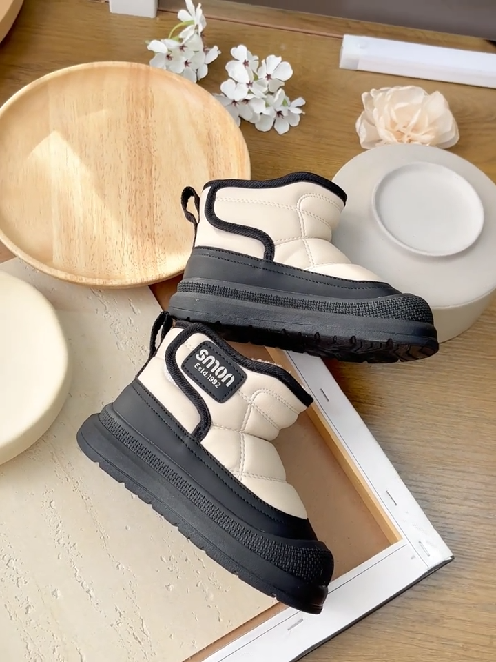 Bottes fourrées noires